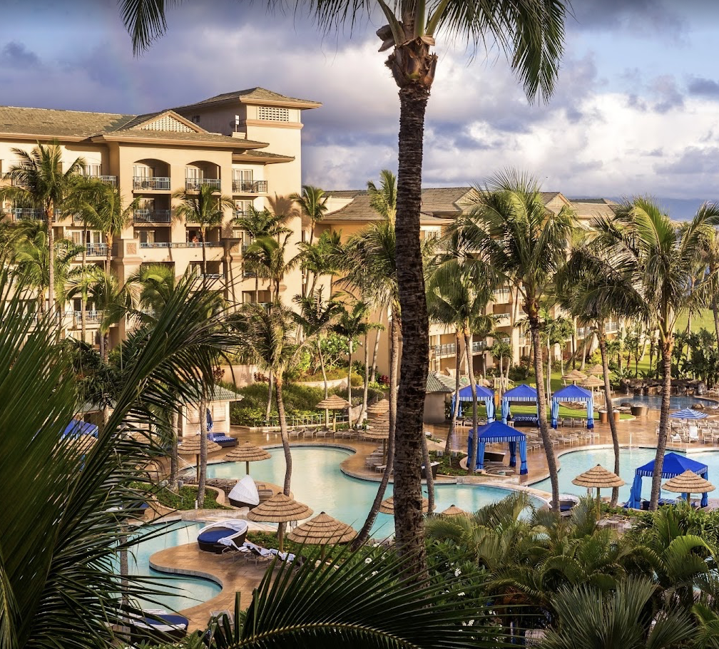 Oceanfront resort pool in Hawaii
